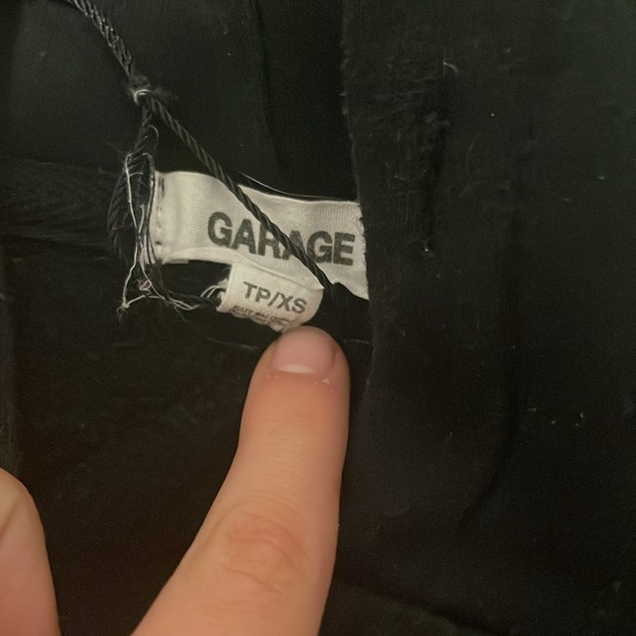 Baggy black zip up I love it but I’m getting into more tight fitted❤️ - Picture 2 of 4